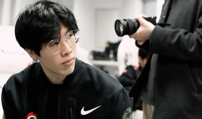 官方： Gumayusi 加入 Hanwha Life Esports
